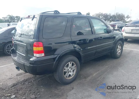 2005 Ford Escape Limited z USA, uszkodzony, nr VIN 1FMCU04125KB11015